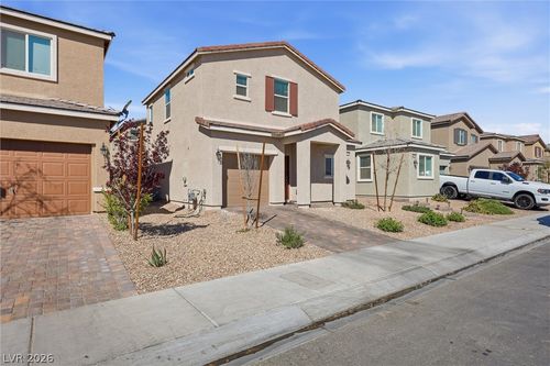 1811 Lincoln Rd, Las Vegas, NV, 89115-8205 | Card Image