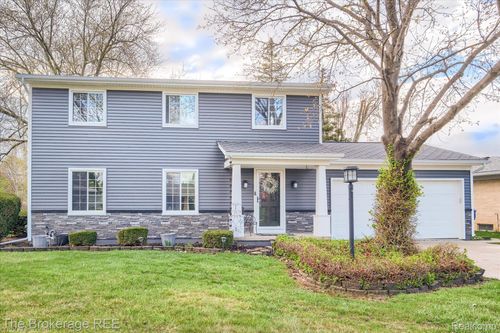 706 Salem Drive, Davison, MI, 48423 | Card Image