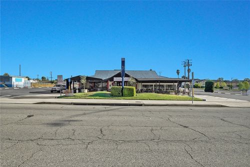 640 W Route 66, Glendora, CA, 91740-4121 | Card Image