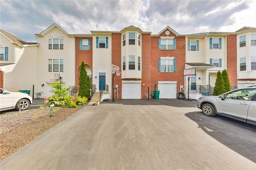 5360 Spring Ridge Dr E, Macungie, PA, 18062-9590 | Card Image