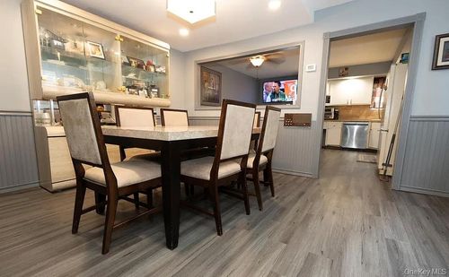 32 Ebey Ln, Staten Island, NY, 10312-1612 | Card Image