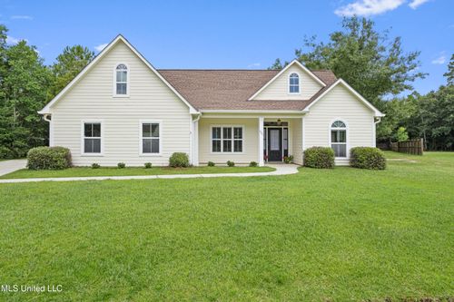 607 Taylor Trl, Waveland, MS, 39576-3863 | Card Image