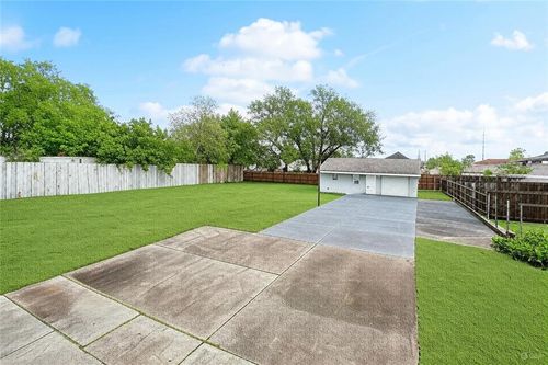 3613 Buffon St, Chalmette, LA, 70043-2209 | Card Image