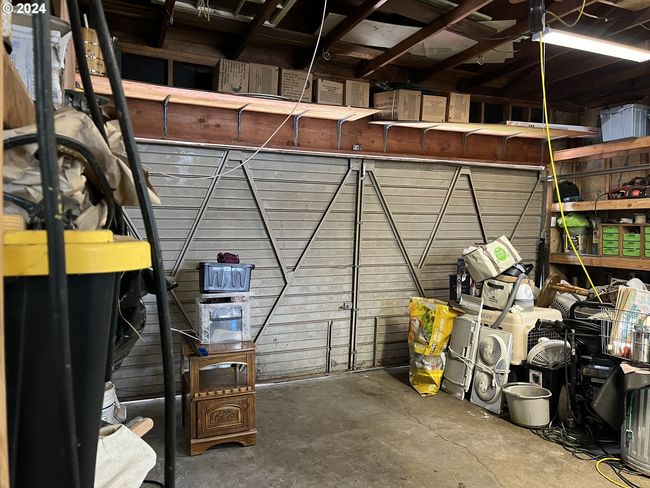 Garage | Image 39