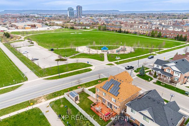 810 Cousens Terr, House other with 5 bedrooms, 3 bathrooms and 2 parking in Milton ON | Image 50
