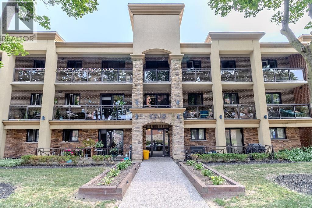 Residential Lease in Hamilton 2