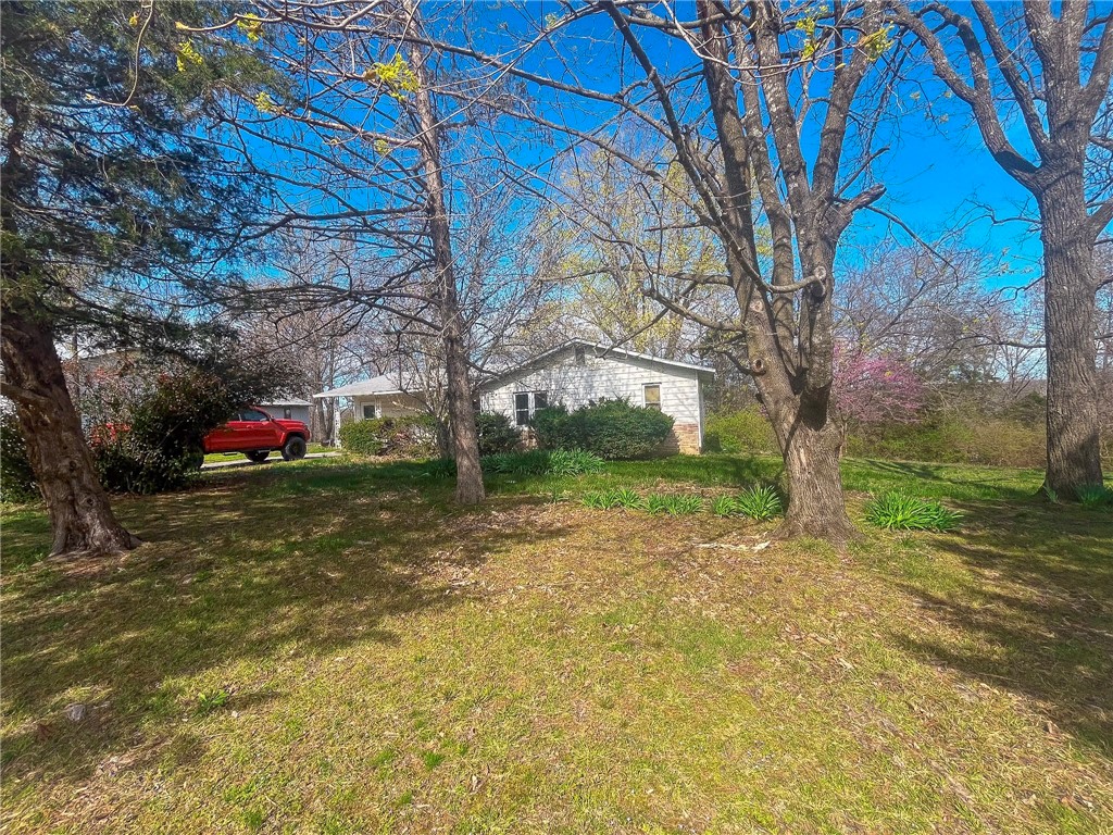 Blue Hill Rd, Rogers, AR 72758
