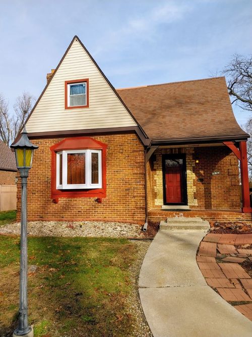 110 Forestdale Park, Calumet City, IL, 60409-5307 | Card Image