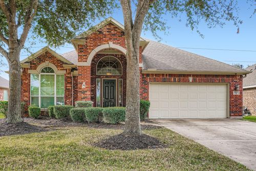 2227 Wembley Way, Rosenberg, TX, 77471-4680 | Card Image