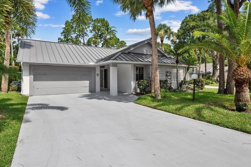 5757 Peachwood Ct, Jupiter, FL, 33458-7933 | Card Image