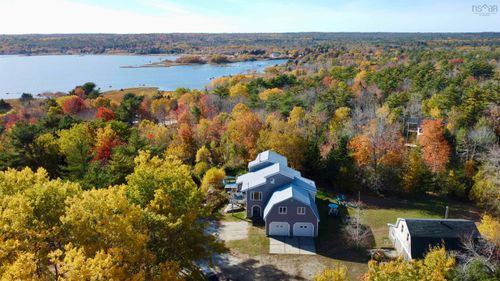 187 Hartz Point Rd, Shelburne, NS, B0T1W0 | Card Image