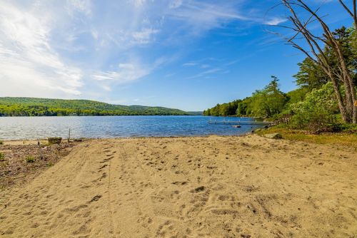 416 Shaker Boulevard, Enfield, NH, 03748 | Card Image