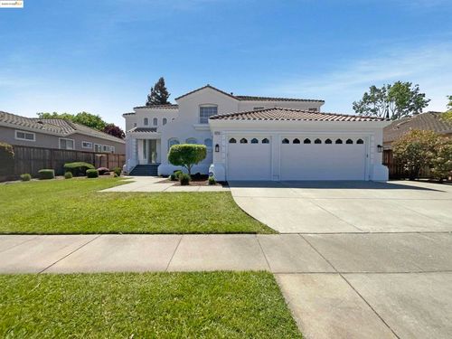 5214 Pavilion Ct, Fairfield, CA, 94534-4007 | Card Image