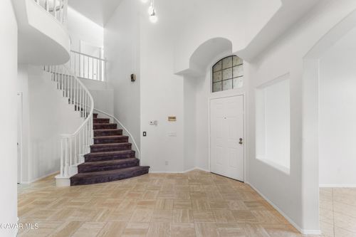 41820 Stratford Cir, Palmdale, CA, 93551-1622 | Card Image