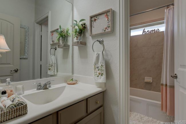 32192 Tamarind Bnd, House other with 4 bedrooms, 4 bathrooms and null parking in Bulverde TX | Image 23