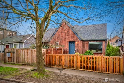 b-713 26th Ave, Seattle, WA, 98122-4911 | Card Image