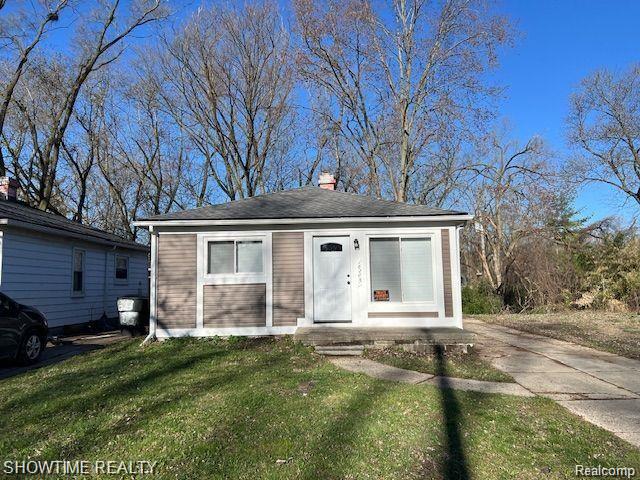 Lenore , Detroit, MI 48219
