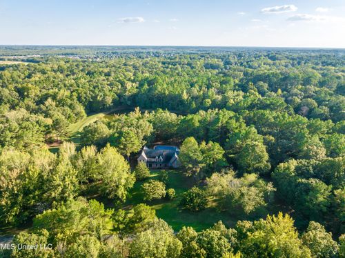 12965 Whispering Pines Dr, Olive Branch, MS, 38654-5991 | Card Image
