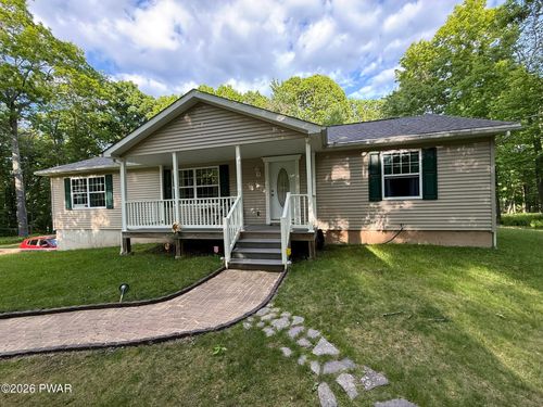137 Red Rock Cir, Hawley, PA, 18428-7791 | Card Image