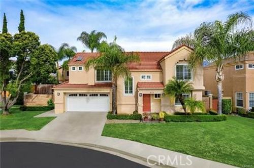 823 Amber Oaks Cir, Pomona, CA, 91767-2537 | Card Image