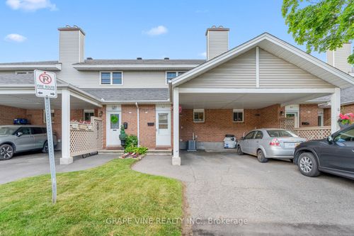 43 Bentbrook Cres, Ottawa, ON, K2J3Y1 | Card Image