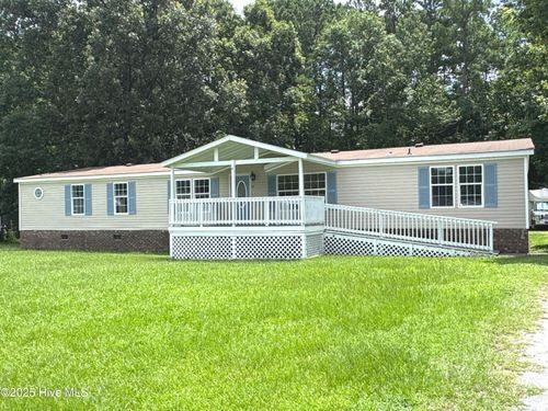 618 Maynard Blvd, Jacksonville, NC, 28546-9106 | Card Image