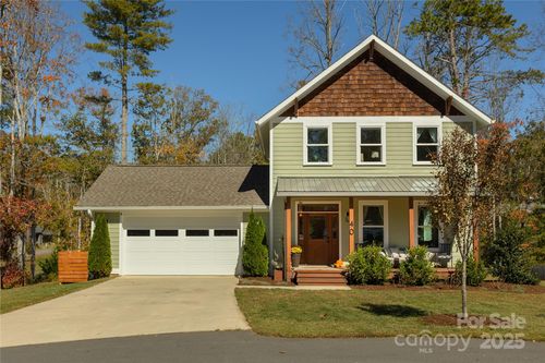 40 Ted Linn Dr, Fairview, NC, 28730-8632 | Card Image