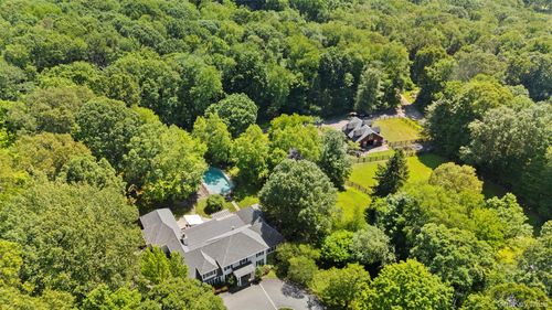 48 Davids Way, Bedford Hills, NY, 10507-2530 | Card Image