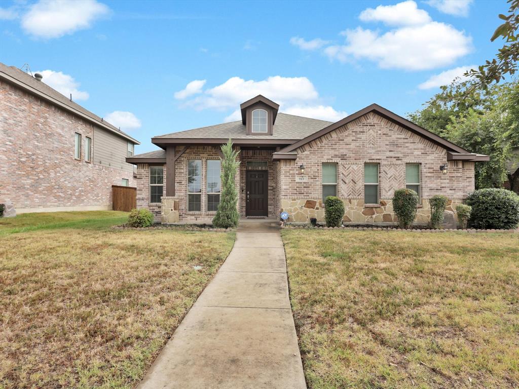 Mockingbird Ln, Glenn Heights, TX 75154