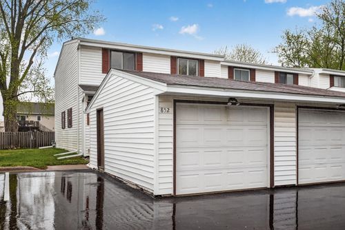 216-852 Woodgate Dr, Vadnais Heights, MN, 55127-5000 | Card Image