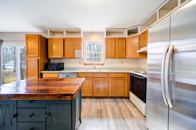 609 Eatontown Rd, House other with 3 bedrooms, 3 bathrooms and 4 parking in Port Jervis NY | Image 15