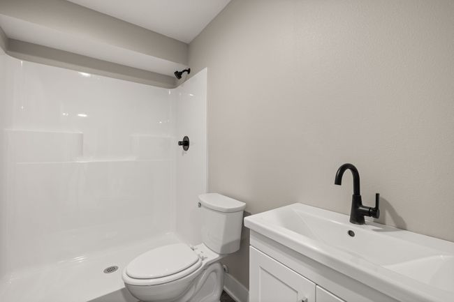 8479 Lakeshore Dr, Home with 3 bedrooms, 2 bathrooms and null parking in Dexter IA | Image 31