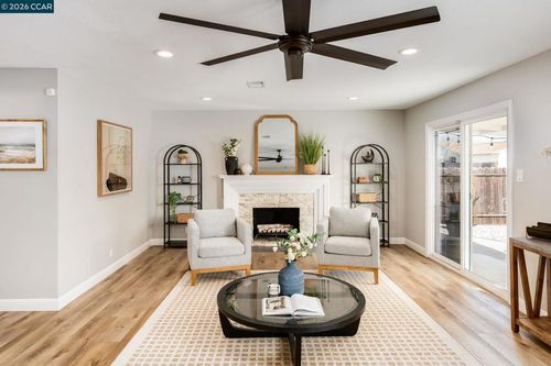 3916 Saint Michael Ct, Concord, CA, 94519-1131 | Card Image