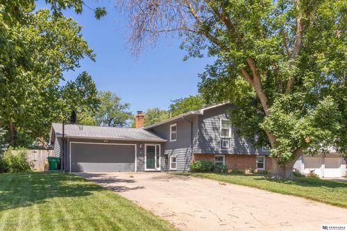 1118 S Grandview Ave, Papillion, NE, 68046-2808 | Card Image