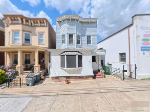 1322 123rd Street, New York, NY, 11356 | Card Image