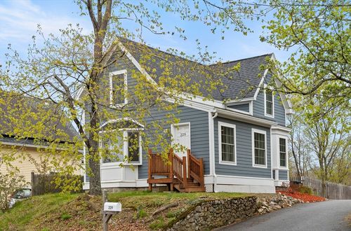 229 Highland St, South Hamilton, MA, 01982-1305 | Card Image