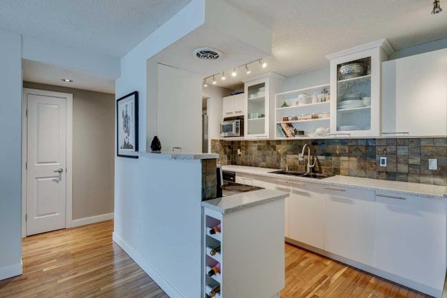 302 - 123 24 Ave Sw, Condo with 1 bedrooms, 1 bathrooms and 1 parking in Calgary AB | Image 3