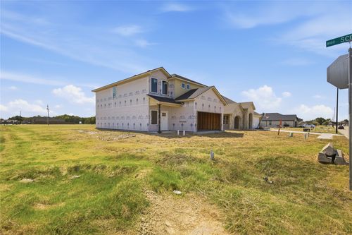 601 Greyson Ln, Greenville, TX, 75402-8224 | Card Image