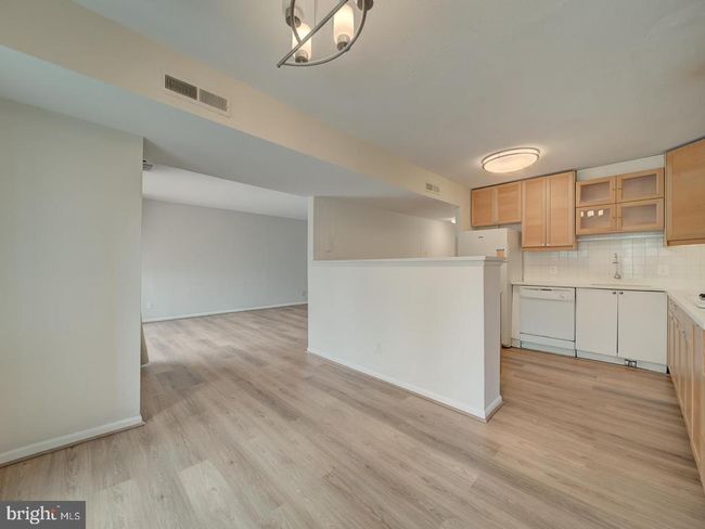 APT-101 - 5017 7 Th Rd S, Condo with 2 bedrooms, 2 bathrooms and null parking in ARLINGTON VA | Image 10