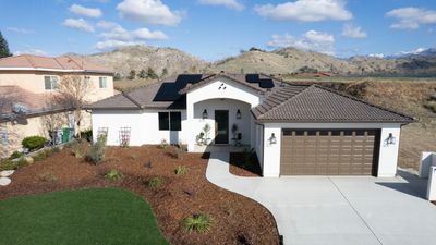 32588 Greene Drive, House other with 3 bedrooms, 2 bathrooms and null parking in Springville CA | Image 2