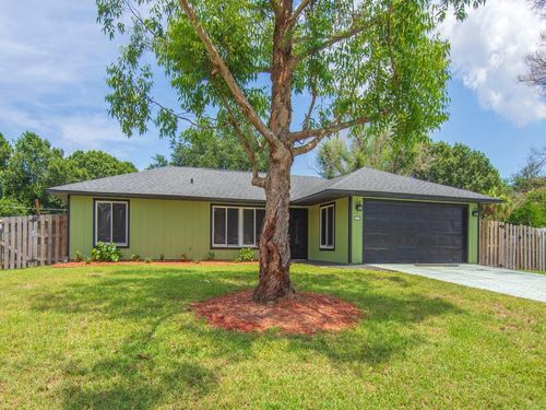 5612 Deleon Ave, Fort Pierce, FL, 34951-1801 | Card Image