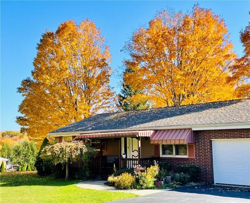 105 Elliott Dr, Butler, PA, 16001-1117 | Card Image