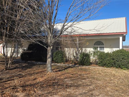 700 County Road 408, Comanche, TX, 76442-6603 | Card Image