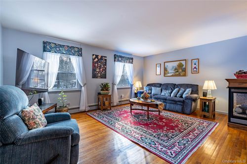 2096 State Route 94, Salisbury Mills, NY, 12577-5417 | Card Image