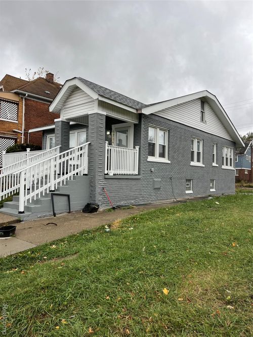 3764 W Grand St, Detroit, MI, 48238-2624 | Card Image