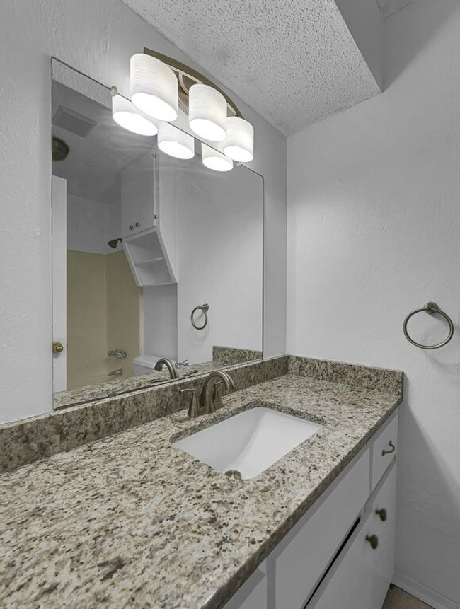 APT-122 - 1226 Baylor Ave, Condo with 2 bedrooms, 3 bathrooms and null parking in Waco TX | Image 20