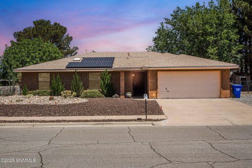 807 Rouault Ave, Las Cruces, NM, 88005-0917 | Card Image