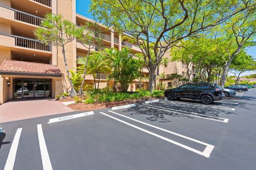 apt-9111-450 Egret Cir, Delray Beach, FL, 33444-7905 | Card Image