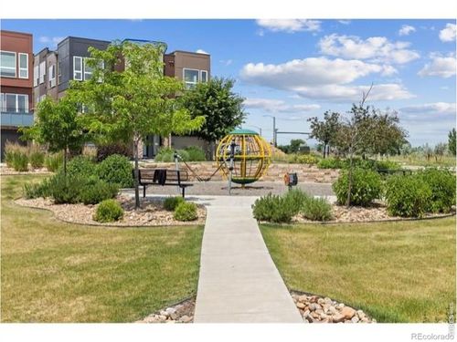 a-725 Kubat Ln, Longmont, CO, 80503-9491 | Card Image