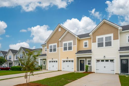 125 Kirkland St, Goose Creek, SC, 29445-3651 | Card Image